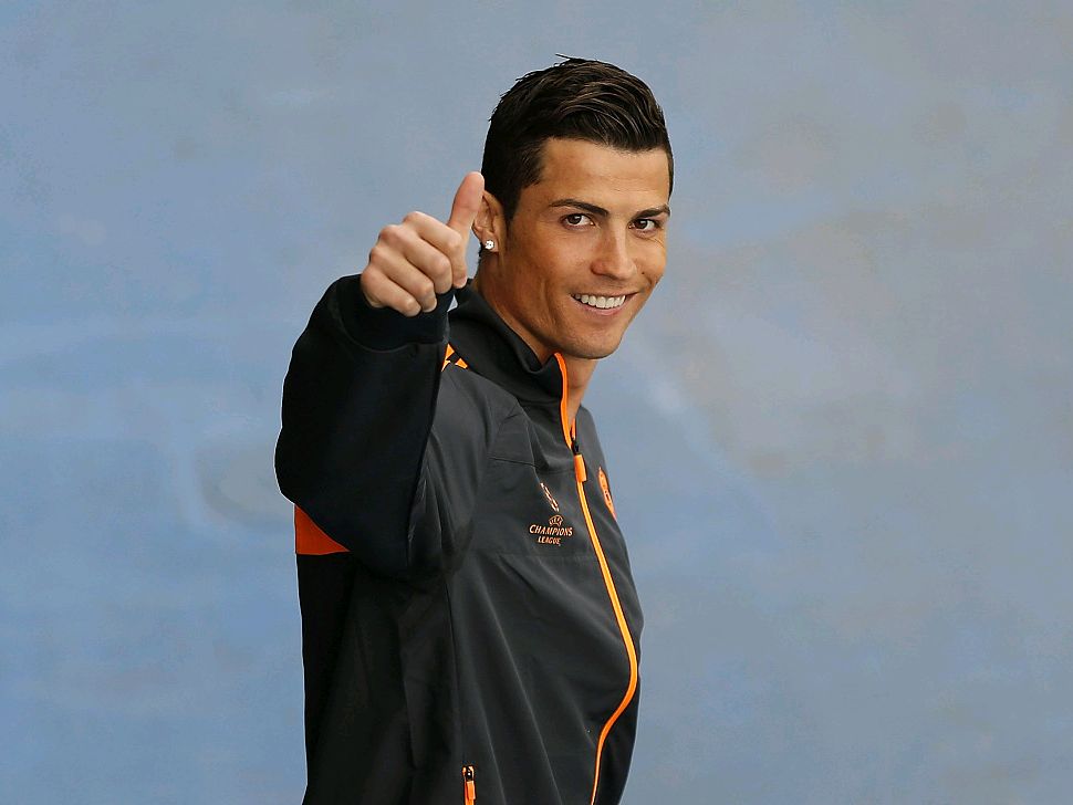 TA：热刺高层讨论后决定继续支持主帅弗兰克（TA：热刺管理层商议后决定继续力挺主帅弗兰克）