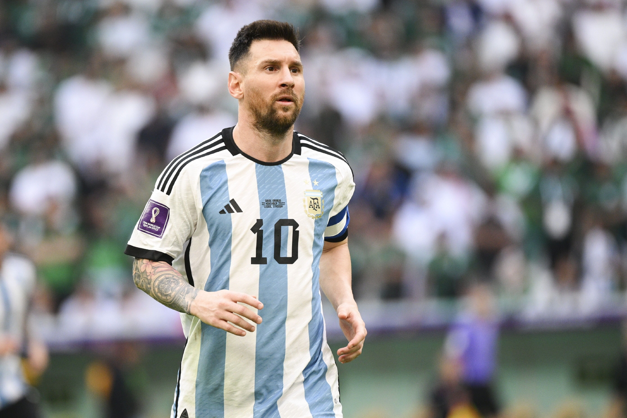 一场3-2让意甲榜首易主，阿莱格里神换人，让二追三奇迹逆袭（3-2逆转令意甲头名易主，阿莱格里妙手调度上演让二追三）