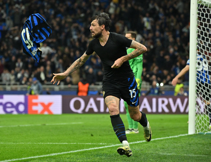 霍伊伦：我想进球，但我是团队型球员，球队获胜最重要