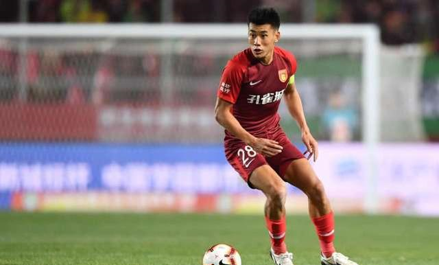 RMC：英超豪门和皇马巴萨都在关注马赛中锋罗比尼奥-瓦斯（RMC：马赛中锋罗比尼奥-瓦斯获皇马、巴萨及多家英超豪门关注）