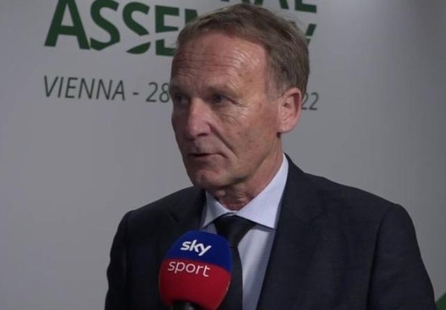 机敏前插破门，当选全场最佳，芒特越踢越好了，继续加油！