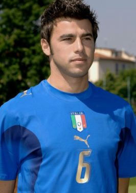 樊振东两度被上海记大功，王励勤力邀成就超级全满贯