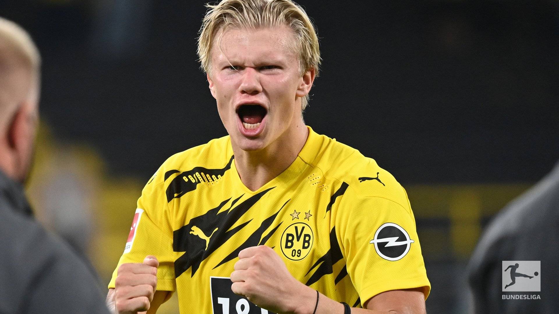 记者：如今国脚级球员税后拿100万甚至几十万年薪越来越普遍