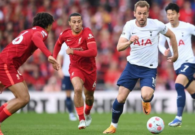 利物浦跟队记者连曝五条猛料，全面解析萨拉赫风波