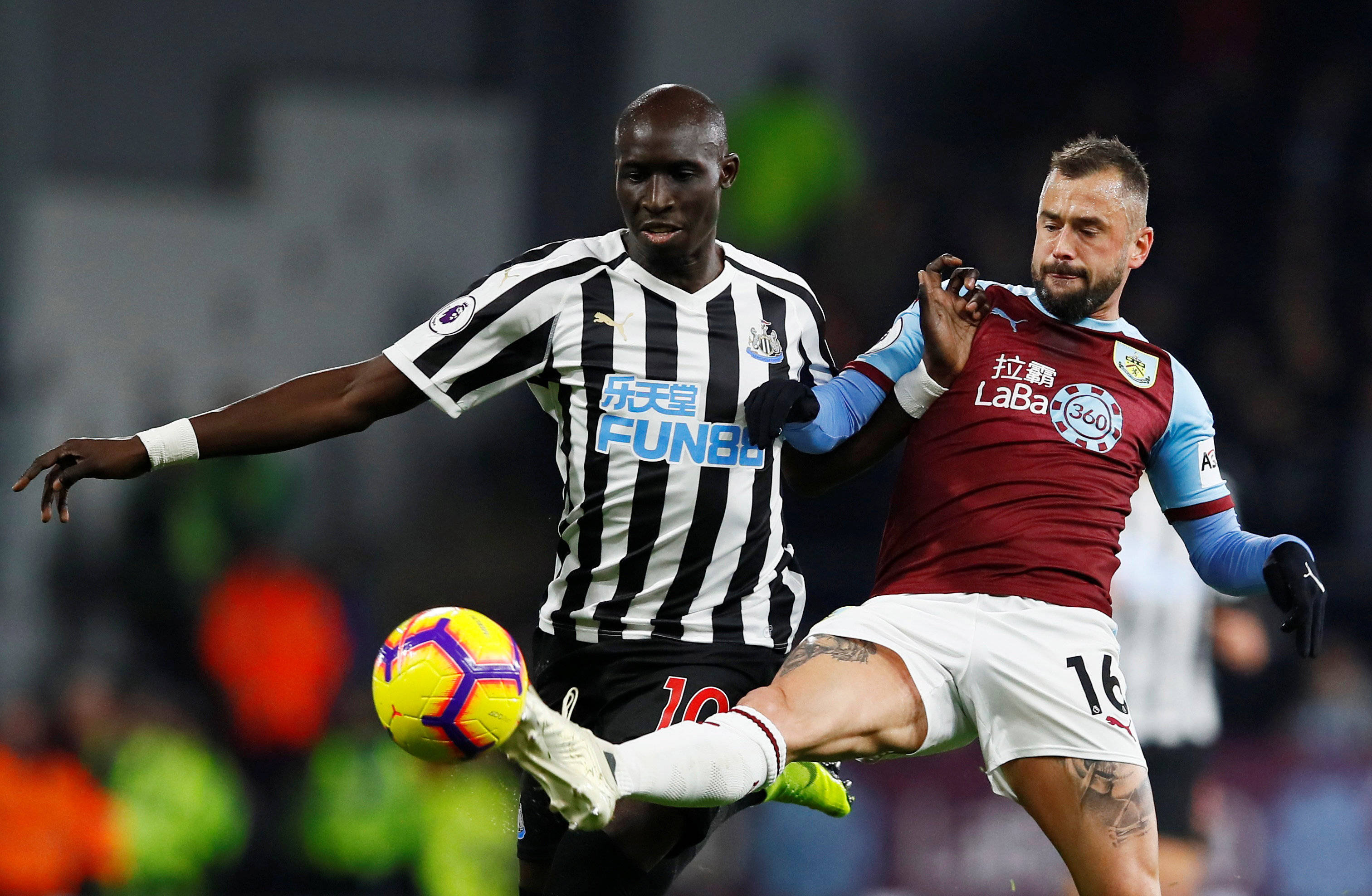 官方：38岁前国脚刘建业担任中超新军重庆铜梁龙新帅（中超新军重庆铜梁龙官宣：38岁前国脚刘建业出任主教练）