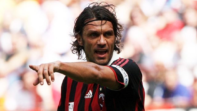 上海申花续约斯卢茨基，欲在亚冠和巴西引援中提升竞争力，期待其带领球队争冠。