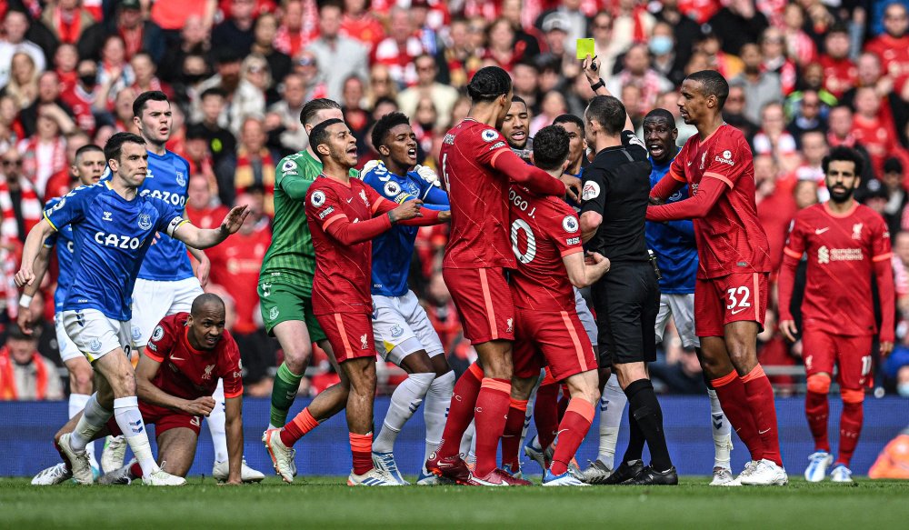 第41圈，诺里斯进站做出二停，维斯塔潘超越皮亚斯特里升至第1。