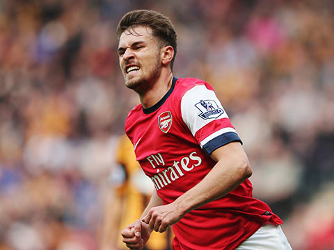 詹皇首秀：姆博莫曼联生涯首场比赛表现总结